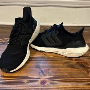 Men’s adidas UltraBoost 22 - Size 14